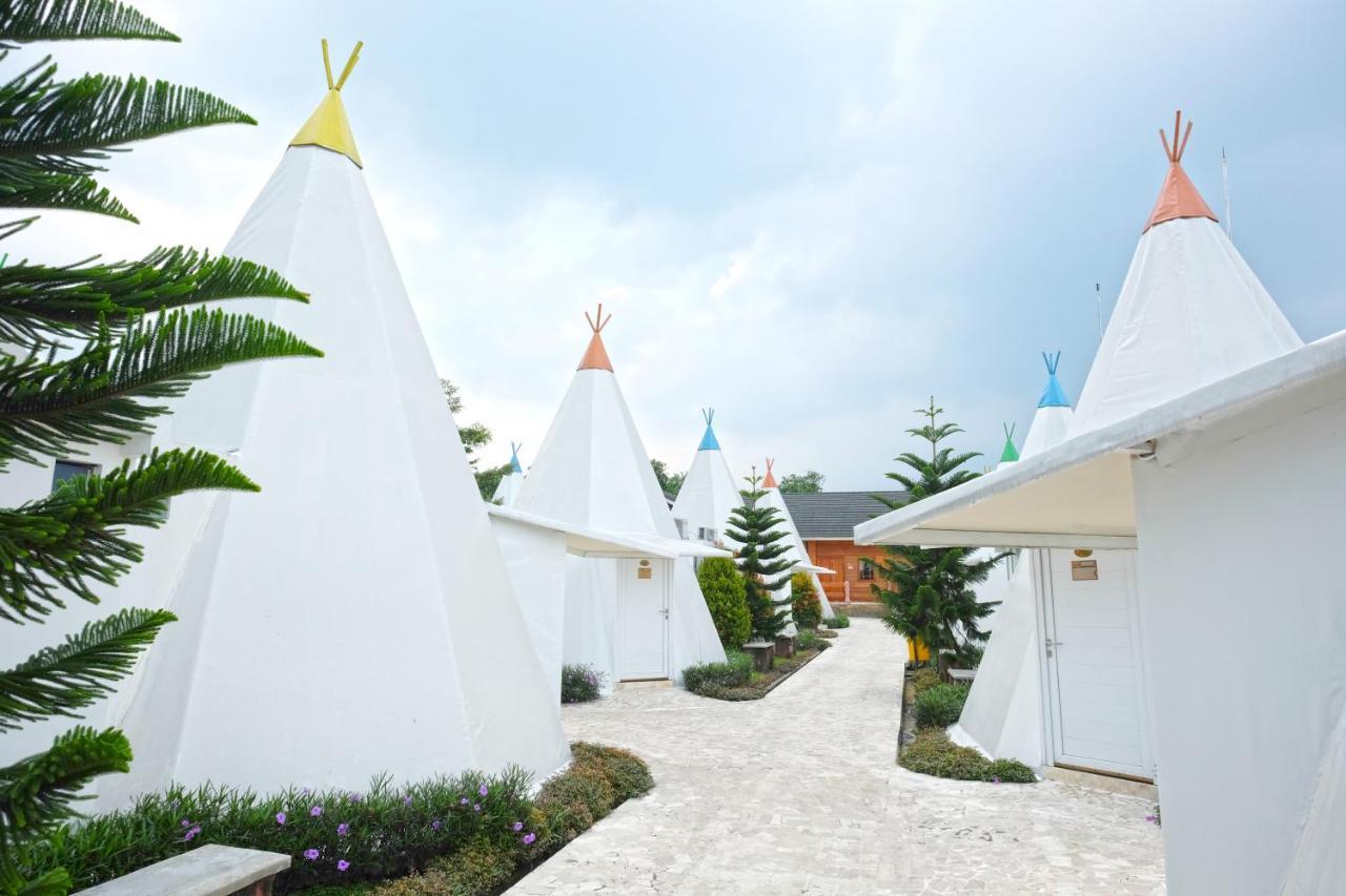 The Highland Park Resort בוגור מראה חיצוני תמונה