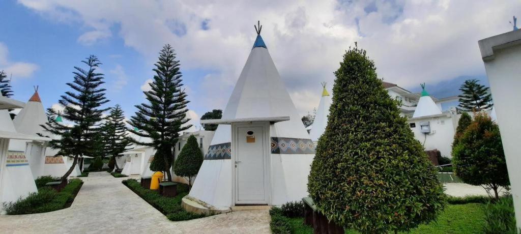 The Highland Park Resort בוגור מראה חיצוני תמונה