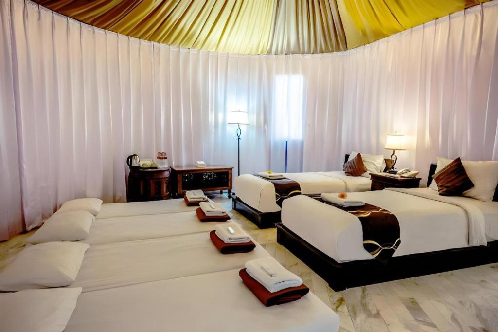 The Highland Park Resort בוגור מראה חיצוני תמונה